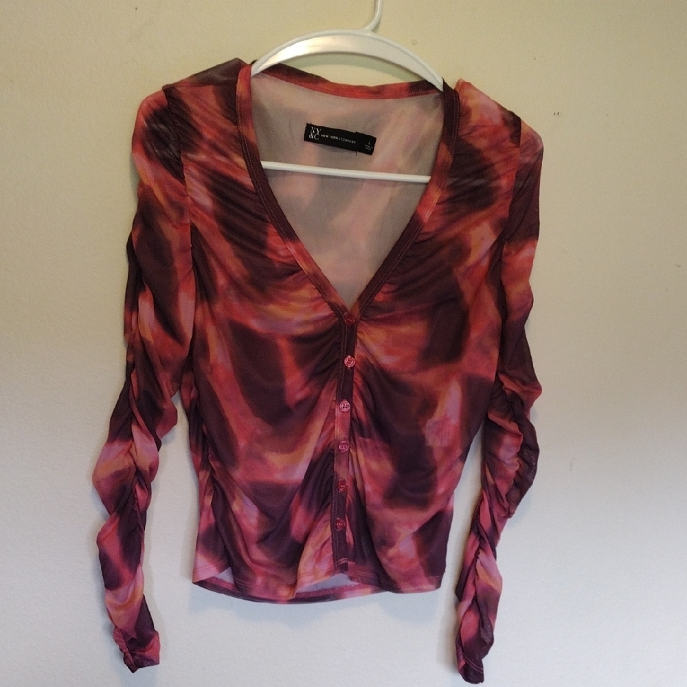 New York & Company Red Fitted Ruched Long Sleeve Blouse